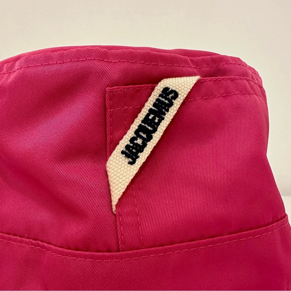 Jacquemus
Le Bob Ovalie bucket hat - Picture 6 of 11